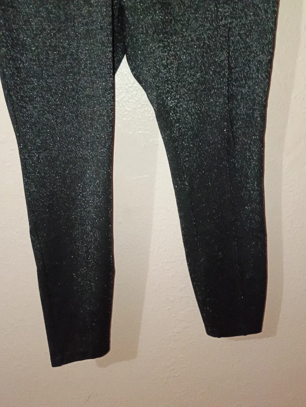 SIZE LARGE SET Calvin Klein Silver Sparkle Sweater & Old Navy Metallic Leggings